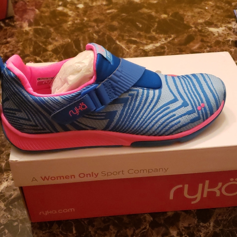 RYKA Cross training shoe, NEW!